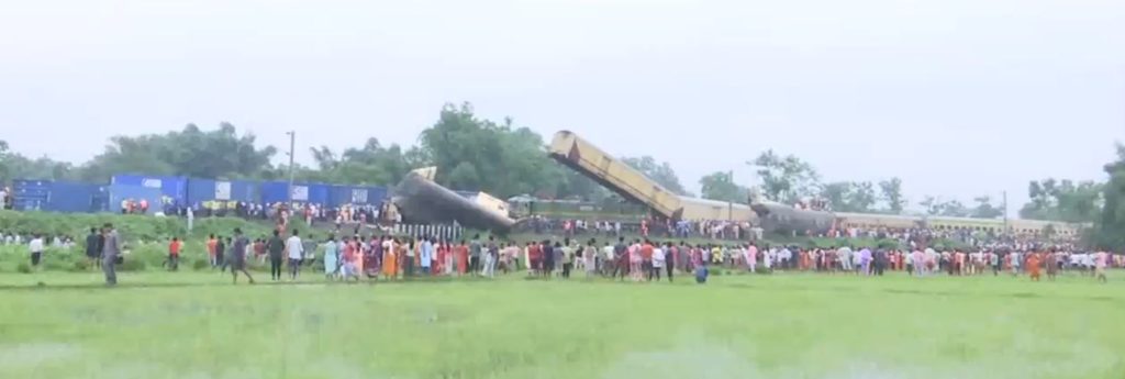 5 killed in train collision in West Bengal