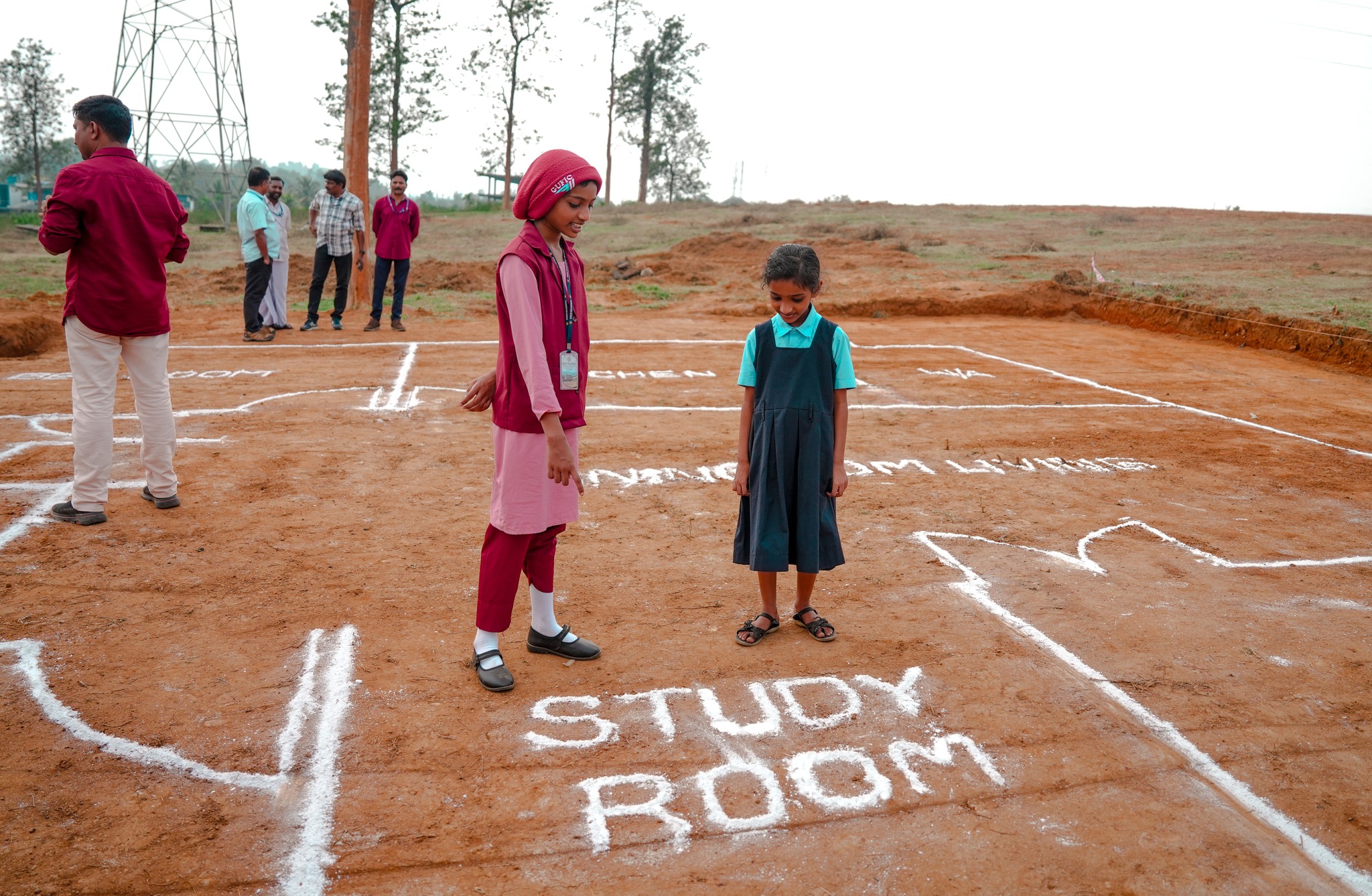 Chief Minister lays foundation stone of houses for Mundakai-Churalmala landslide victims