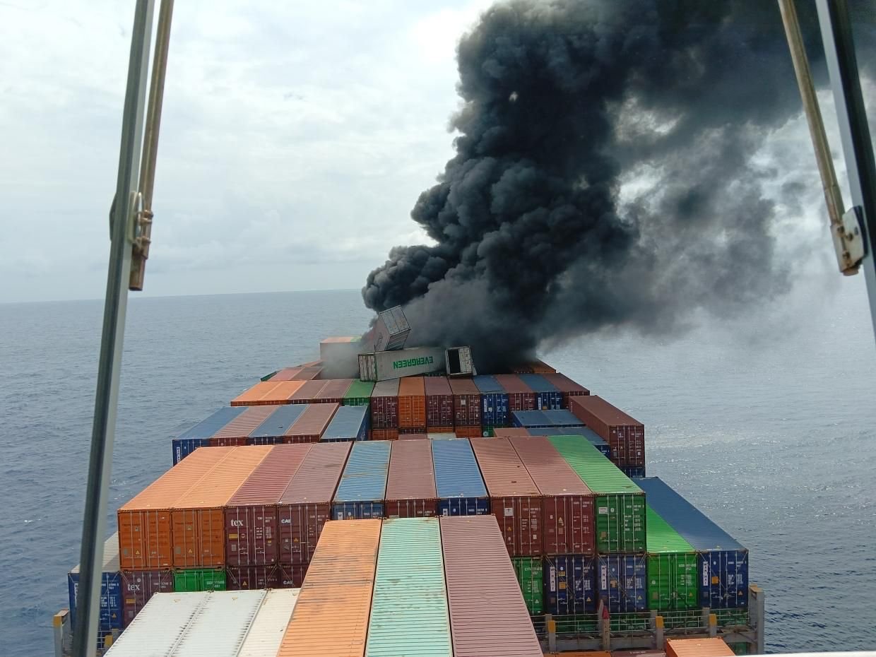 A cargo ship caught fire near the Kerala coast. The cargo ship was en route from Colombo to Mumbai.
